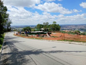 Terreno - Venda - Stio das Paineiras/california - Barueri - SP